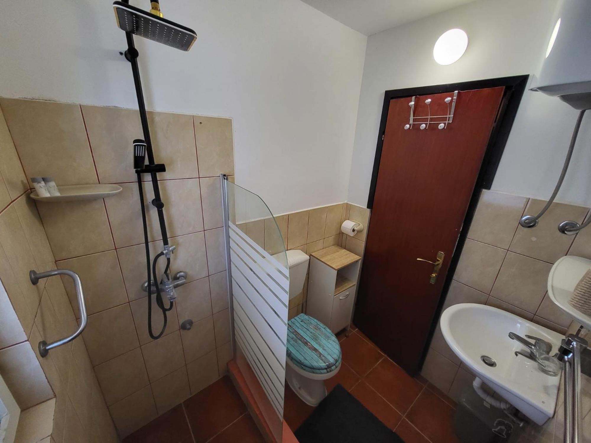Apartment Bunjo'S Beach House Трогир Экстерьер фото