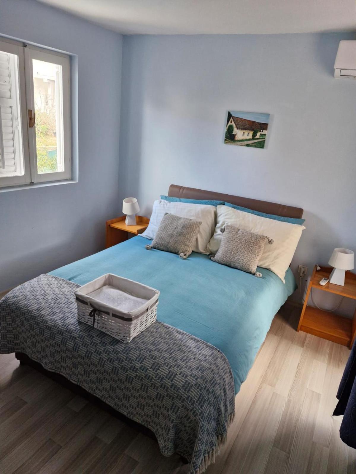 Apartment Bunjo'S Beach House Трогир Экстерьер фото